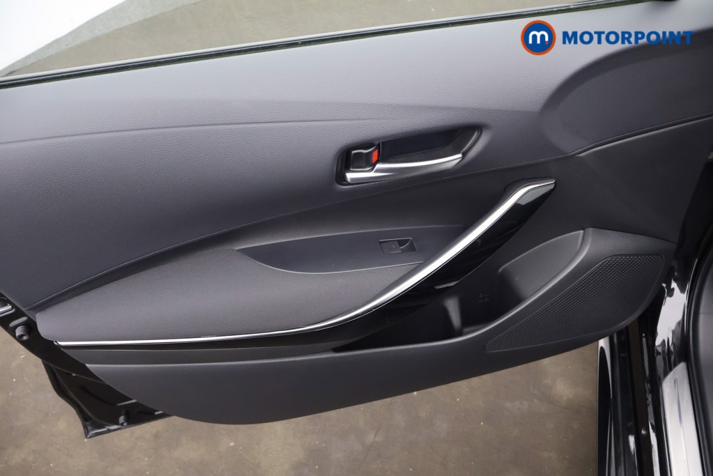 Toyota Corolla Gr Sport Automatic Petrol-Electric Hybrid Hatchback - Stock Number (1647950) - 22nd supplementary image