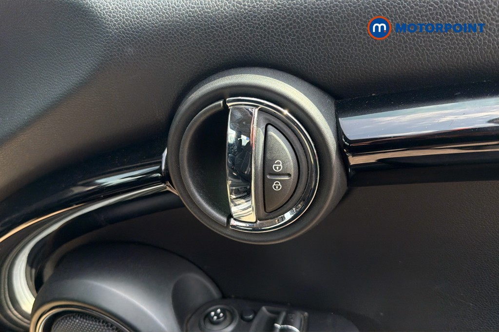 Mini Hatchback Cooper S Classic Automatic Petrol Hatchback - Stock Number (1648371) - 42nd supplementary image