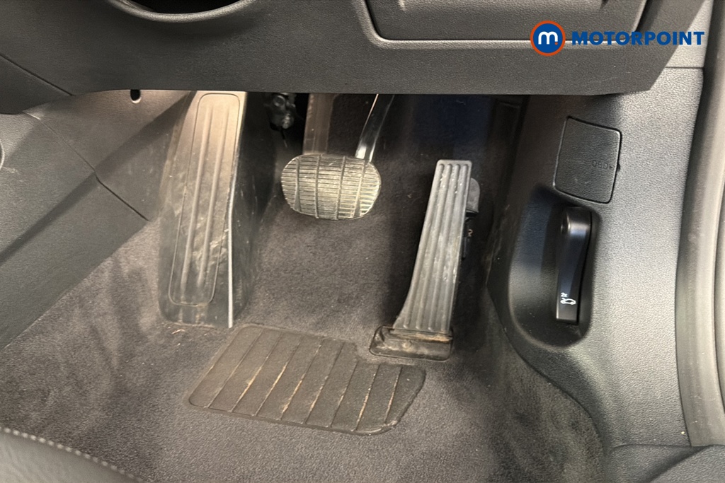 BMW 1 Series Sport Automatic Diesel Hatchback - Stock Number (1648941) - 24th supplementary image