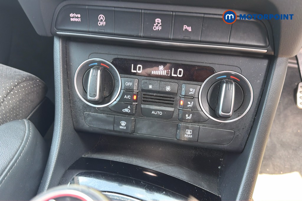Audi Q3 Black Edition Manual Petrol SUV - Stock Number (1649133) - 12th supplementary image