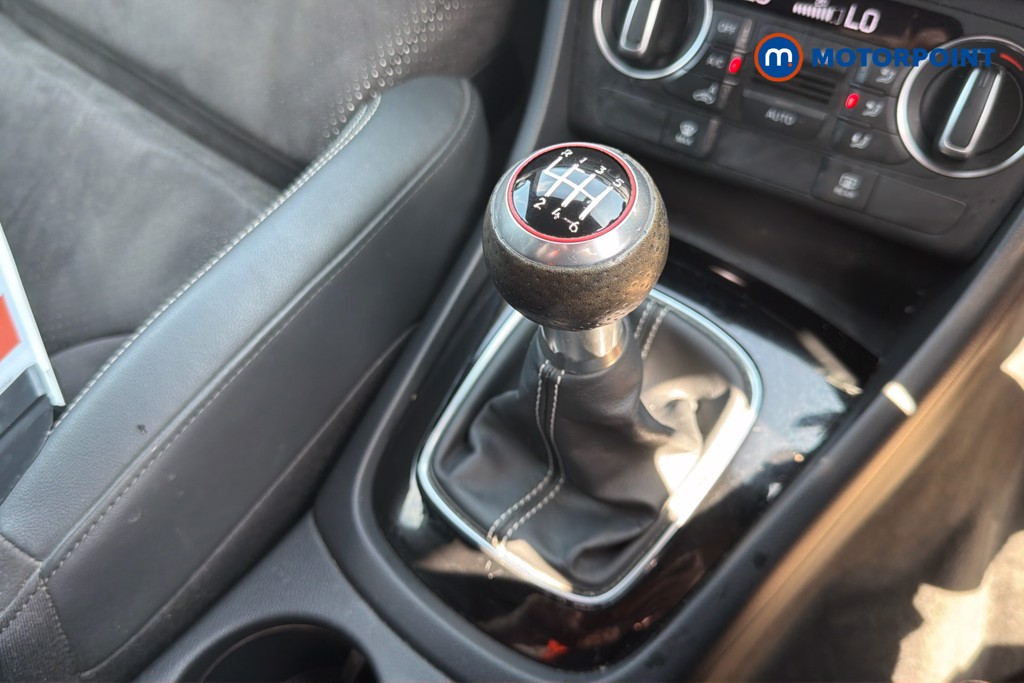 Audi Q3 Black Edition Manual Petrol SUV - Stock Number (1649133) - 15th supplementary image