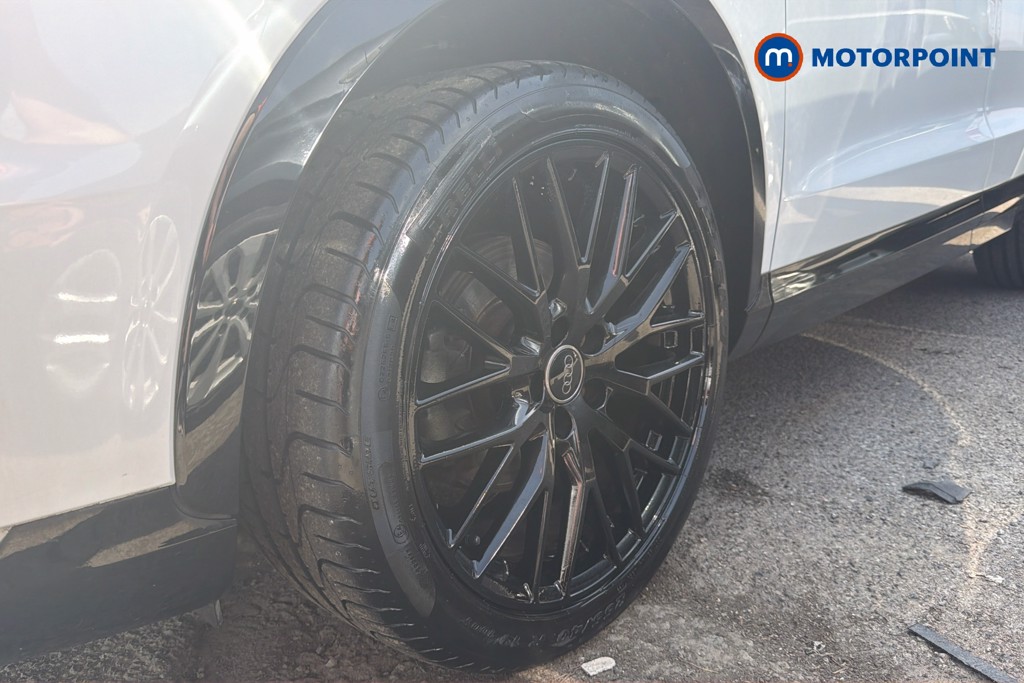 Audi Q3 Black Edition Manual Petrol SUV - Stock Number (1649133) - 47th supplementary image