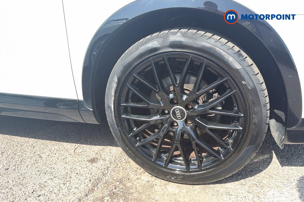 Audi Q3 Black Edition Manual Petrol SUV - Stock Number (1649133) - 50th supplementary image
