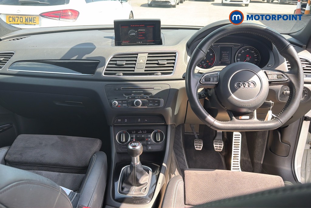 Audi Q3 Black Edition Manual Petrol SUV - Stock Number (1649133) - 1st supplementary image