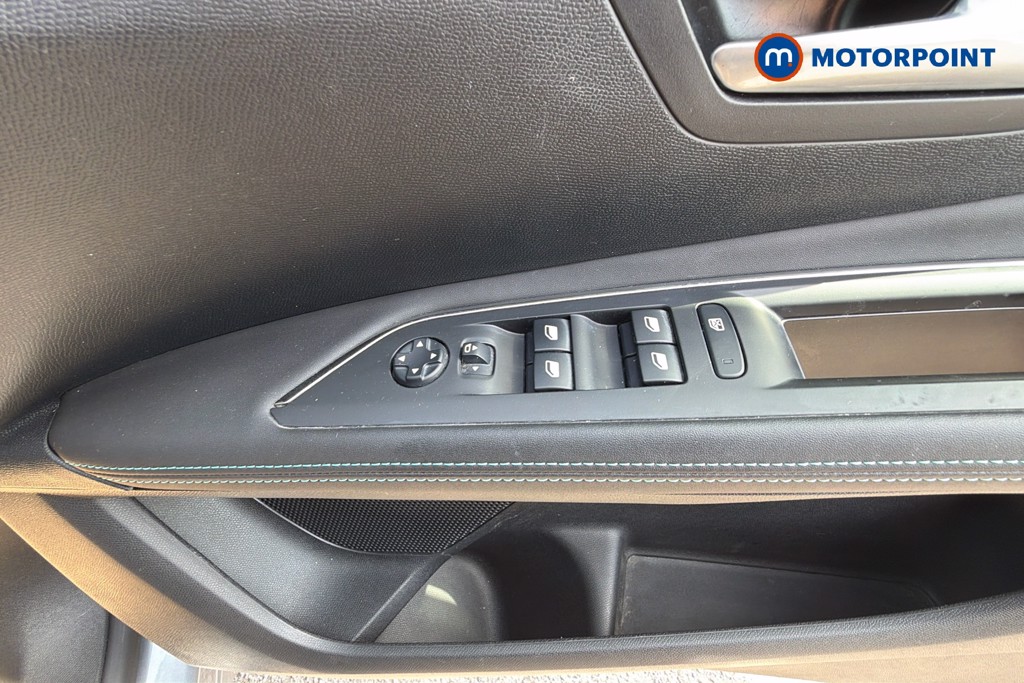 Peugeot 3008 Allure Premium Manual Petrol SUV - Stock Number (1649162) - 20th supplementary image