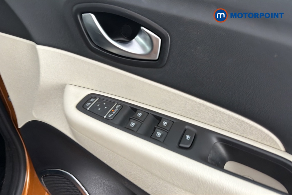Renault Captur Gt Line Automatic Diesel SUV - Stock Number (1649389) - 19th supplementary image