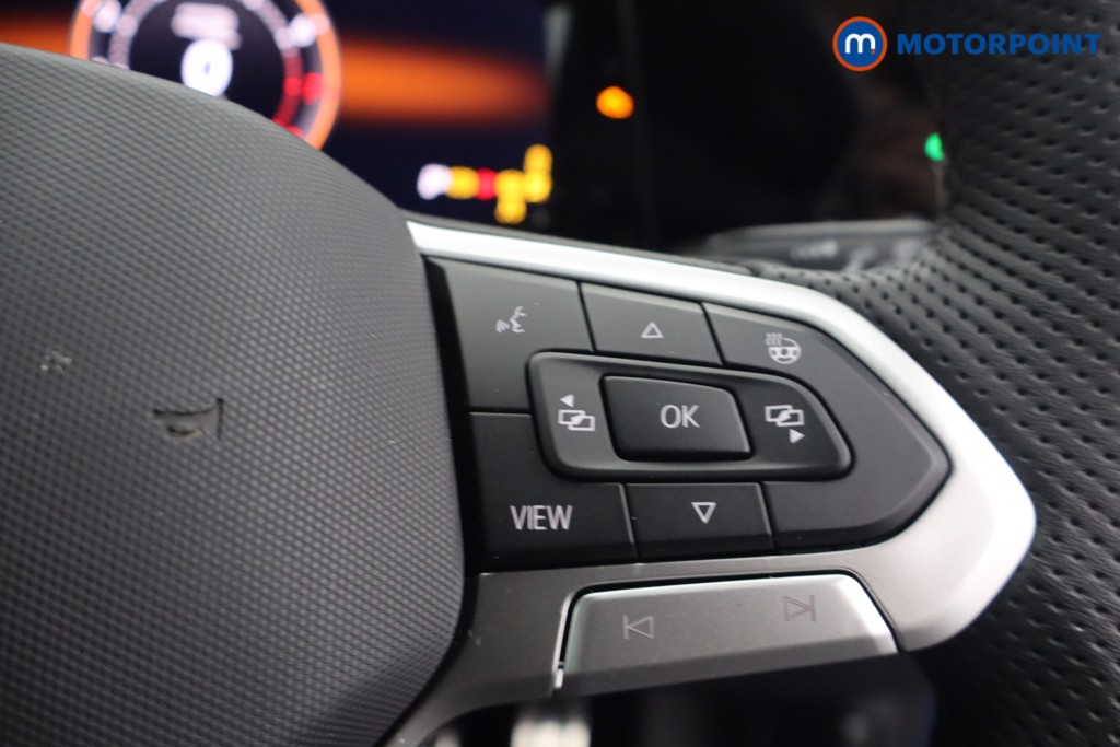 Volkswagen Golf R-Line Automatic Petrol Hatchback - Stock Number (1649525) - 14th supplementary image