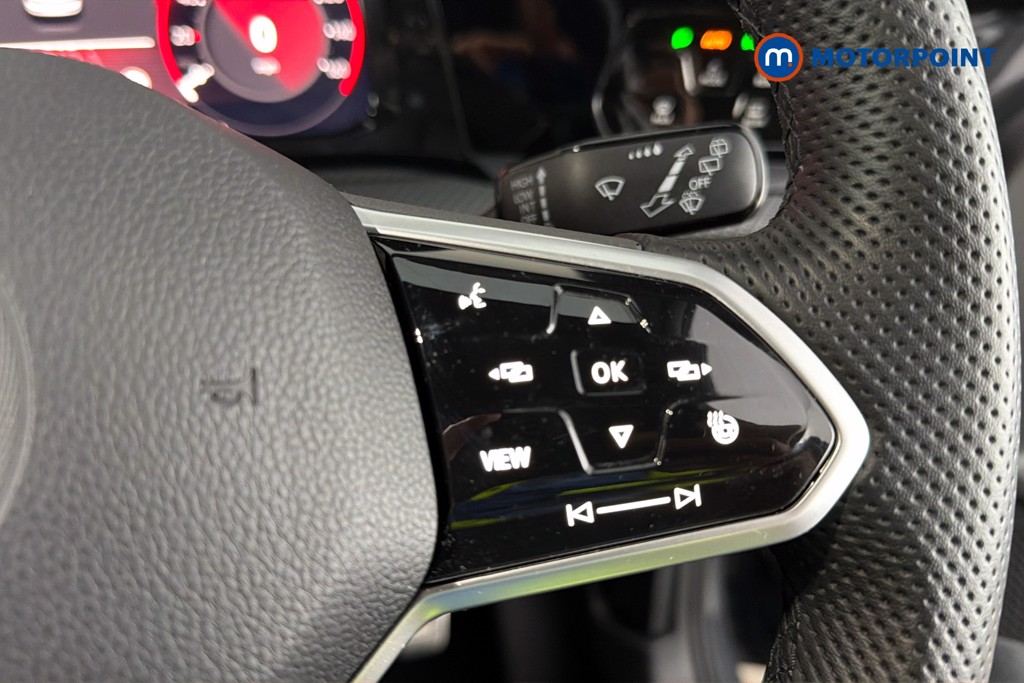 Volkswagen Golf R-Line Manual Petrol Hatchback - Stock Number (1650583) - 4th supplementary image