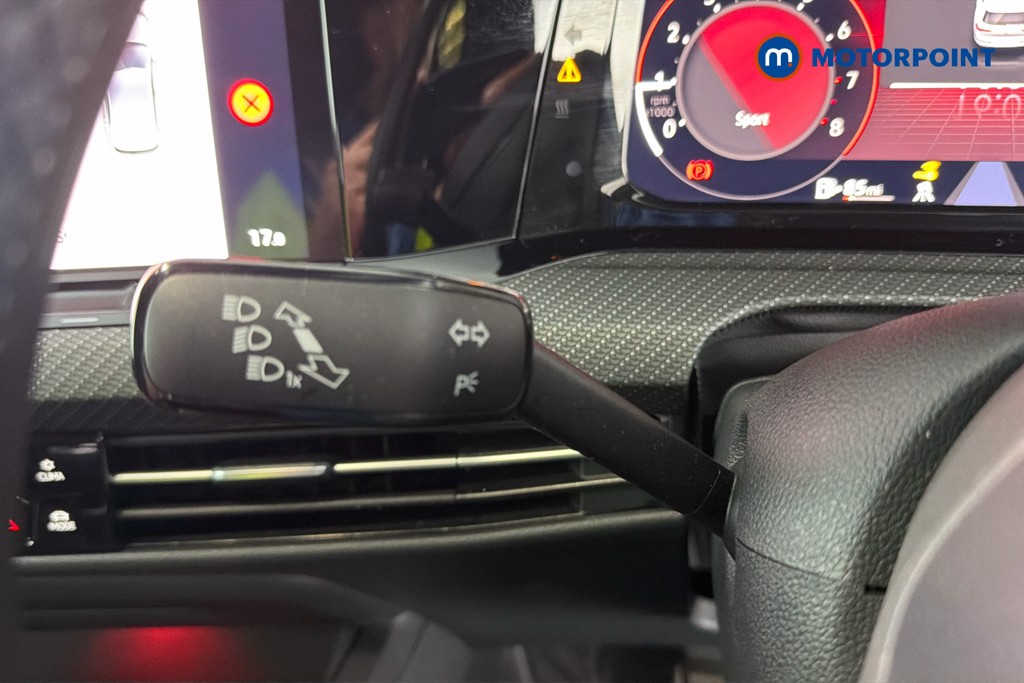 Volkswagen Golf R-Line Manual Petrol Hatchback - Stock Number (1650583) - 6th supplementary image