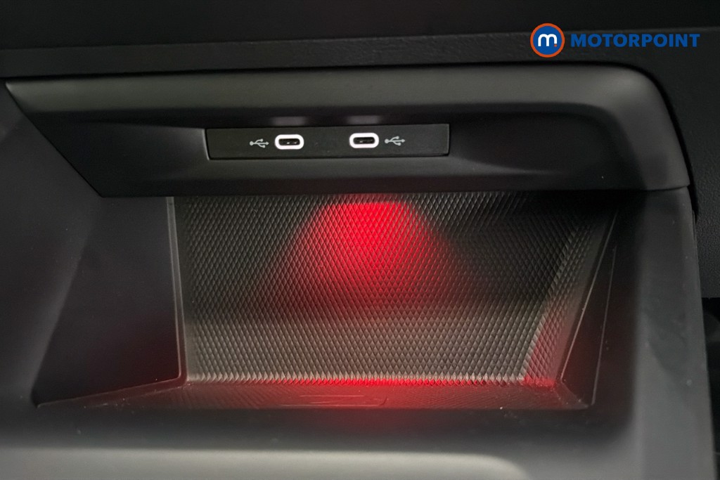 Volkswagen Golf R-Line Manual Petrol Hatchback - Stock Number (1650583) - 17th supplementary image