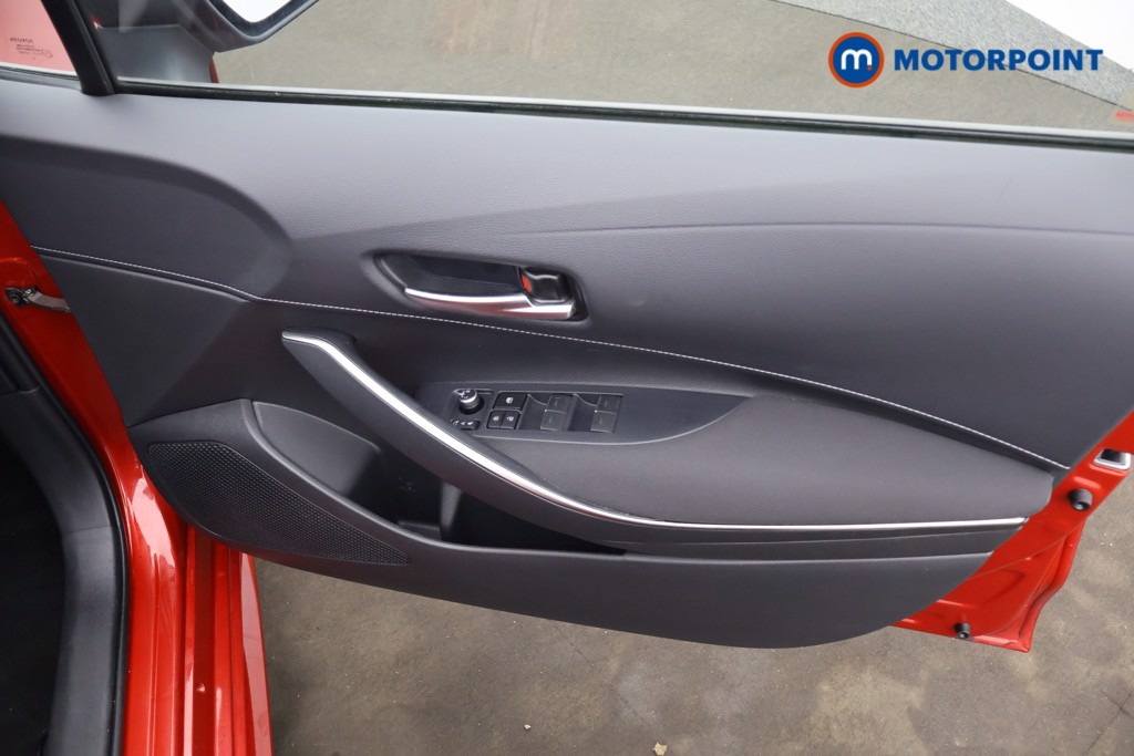 Toyota Corolla Design Automatic Petrol-Electric Hybrid Hatchback - Stock Number (1650759) - 14th supplementary image
