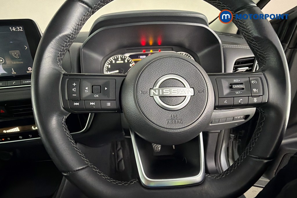 Nissan Qashqai Acenta Premium Manual Petrol SUV - Stock Number (1650902) - 5th supplementary image