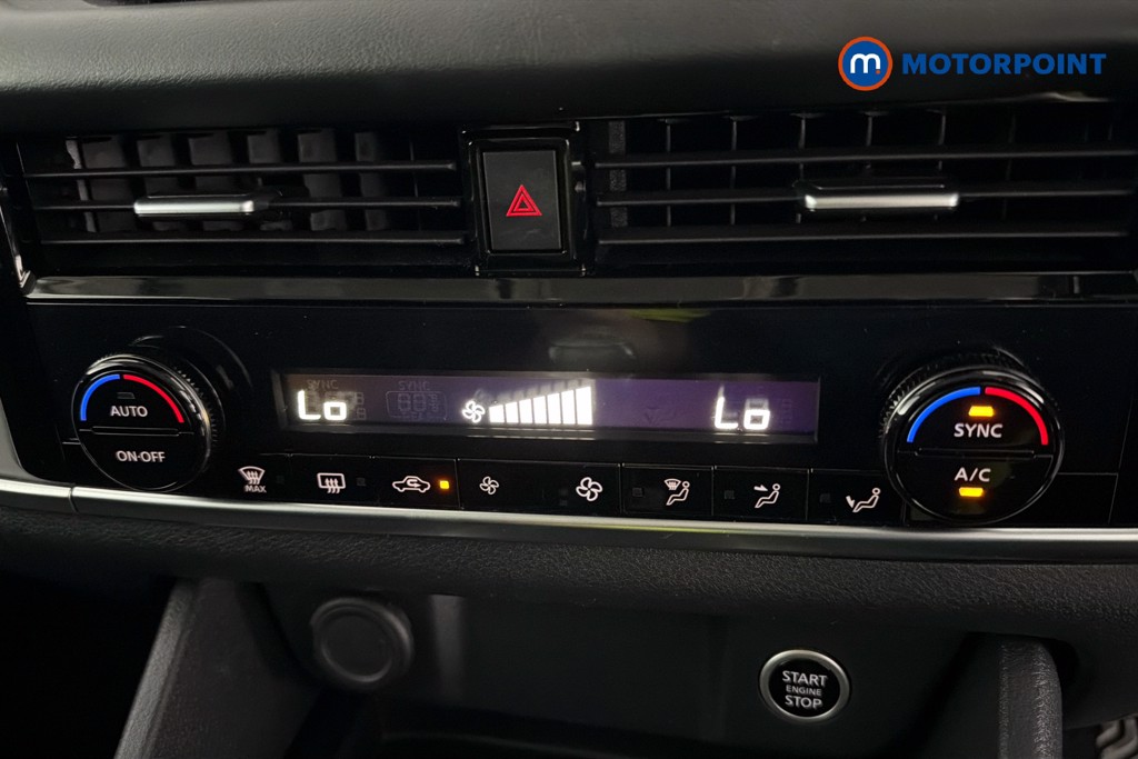 Nissan Qashqai Acenta Premium Manual Petrol SUV - Stock Number (1650902) - 12th supplementary image