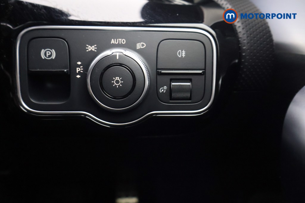 Mercedes-Benz A Class Amg Line Premium Edition Automatic Petrol Hatchback - Stock Number (1650973) - 8th supplementary image