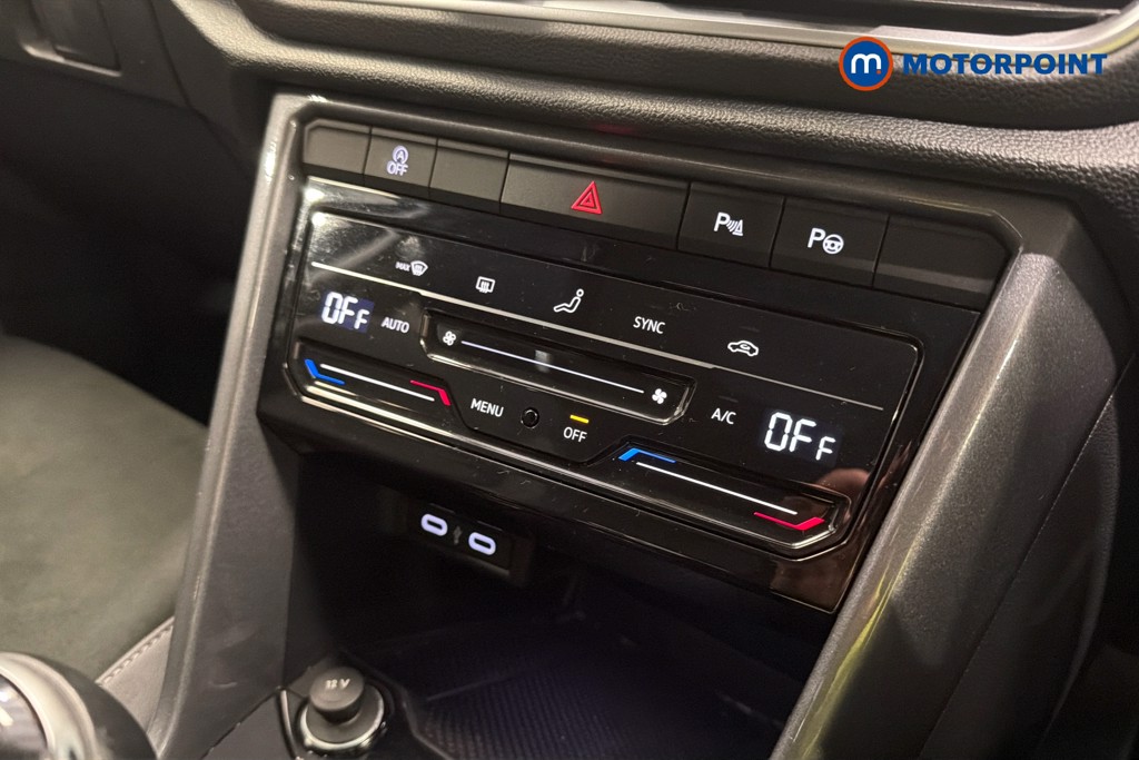 Volkswagen T-Roc Style Manual Petrol SUV - Stock Number (1651033) - 12th supplementary image