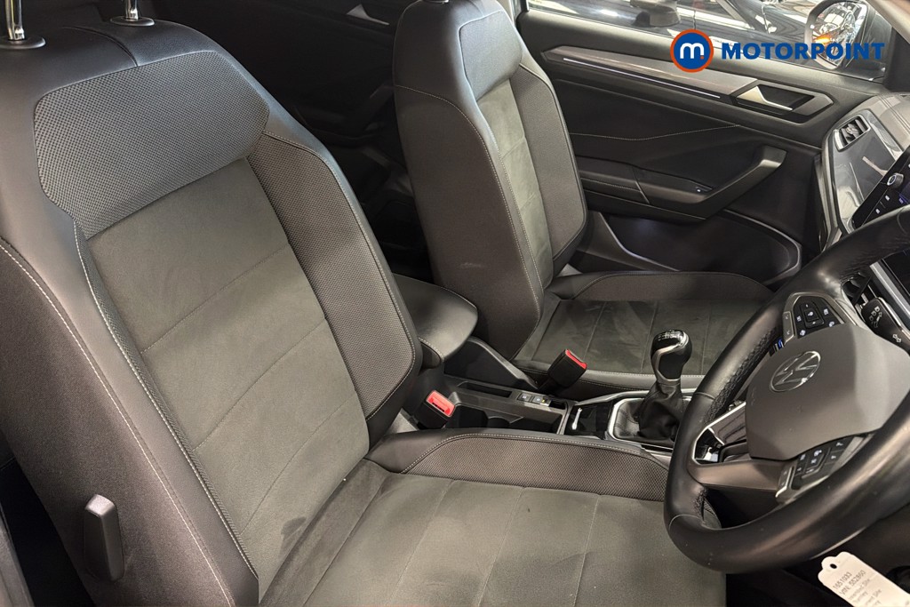 Volkswagen T-Roc Style Manual Petrol SUV - Stock Number (1651033) - 22nd supplementary image