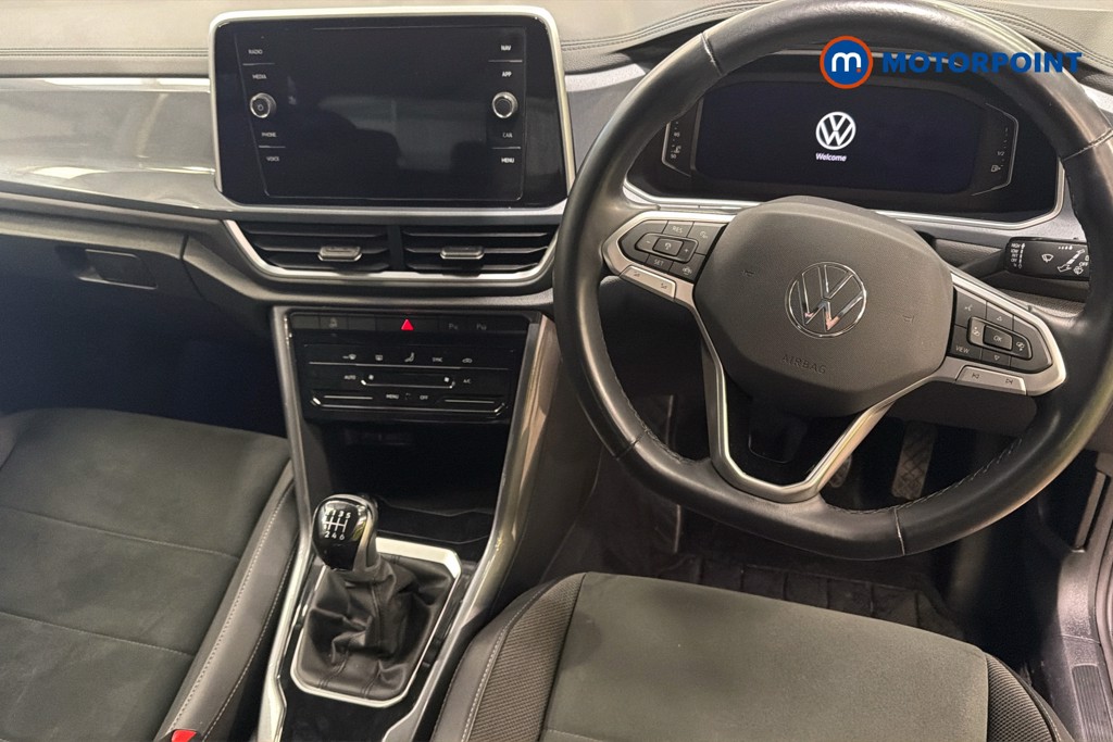 Volkswagen T-Roc Style Manual Petrol SUV - Stock Number (1651033) - 1st supplementary image