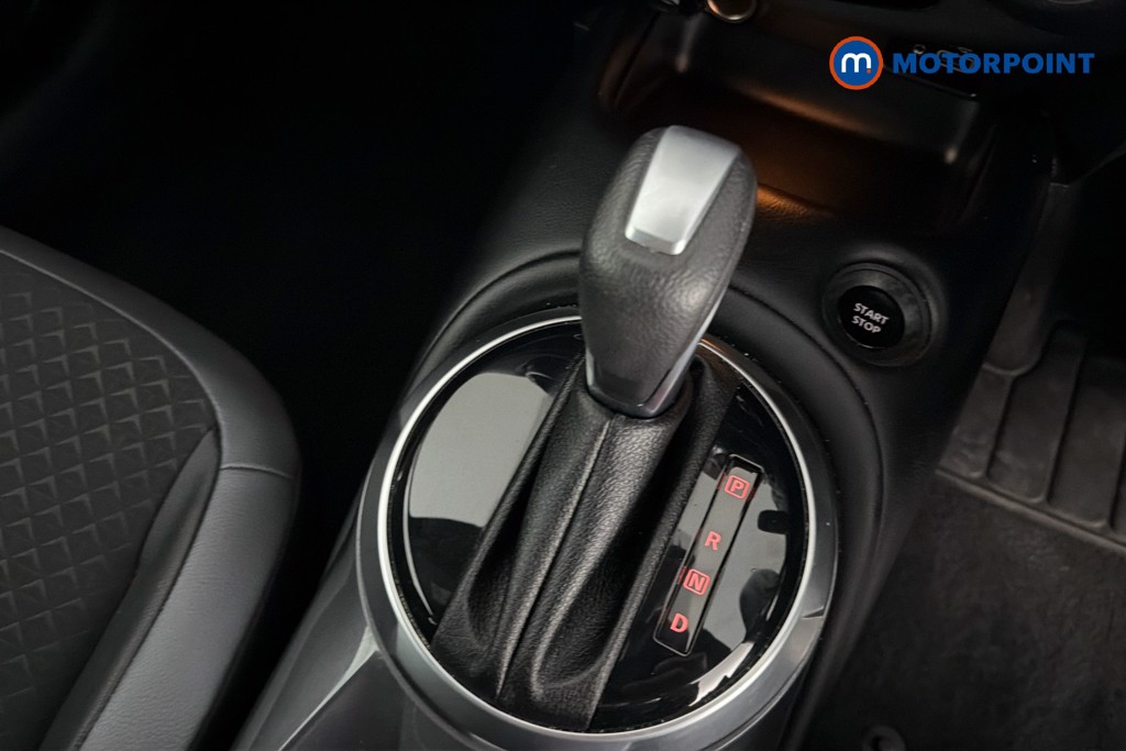 Nissan Juke N-Connecta Automatic Petrol-Electric Hybrid SUV - Stock Number (1652736) - 15th supplementary image