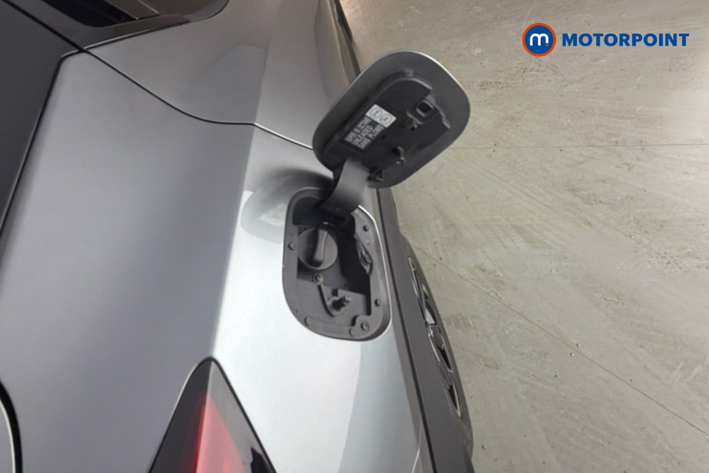Nissan Juke N-Connecta Automatic Petrol-Electric Hybrid SUV - Stock Number (1652736) - 41st supplementary image