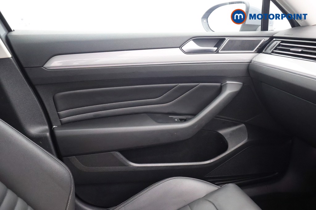 Volkswagen Passat GTE Automatic Petrol Plug-In Hybrid Saloon - Stock Number (1652786) - 11th supplementary image