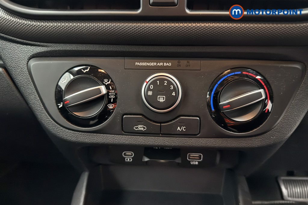 Hyundai I10 Advance Automatic Petrol Hatchback - Stock Number (1652990) - 10th supplementary image