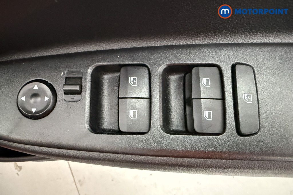 Hyundai I10 Advance Automatic Petrol Hatchback - Stock Number (1652990) - 14th supplementary image