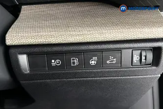 Citroen C5 X Shine Plus Automatic Petrol Plug-In Hybrid Hatchback - Stock Number (1653162) - 11th supplementary image