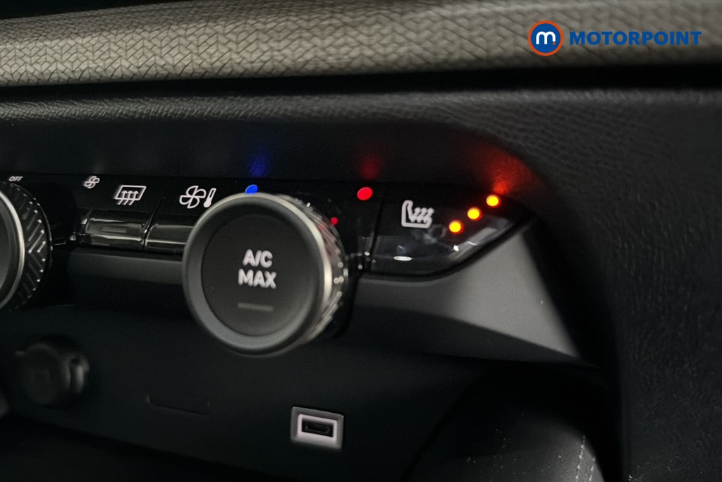 Citroen C5 X Shine Plus Automatic Petrol Plug-In Hybrid Hatchback - Stock Number (1653162) - 14th supplementary image