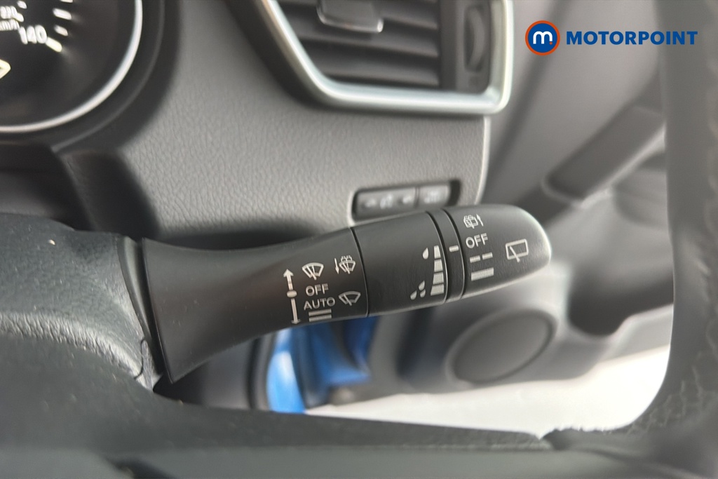 Nissan Qashqai N-Connecta Manual Petrol SUV - Stock Number (1653949) - 6th supplementary image