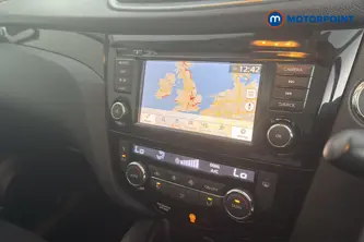 Nissan Qashqai N-Connecta Manual Petrol SUV - Stock Number (1653949) - 9th supplementary image