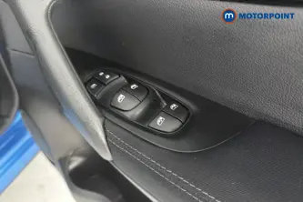 Nissan Qashqai N-Connecta Manual Petrol SUV - Stock Number (1653949) - 19th supplementary image