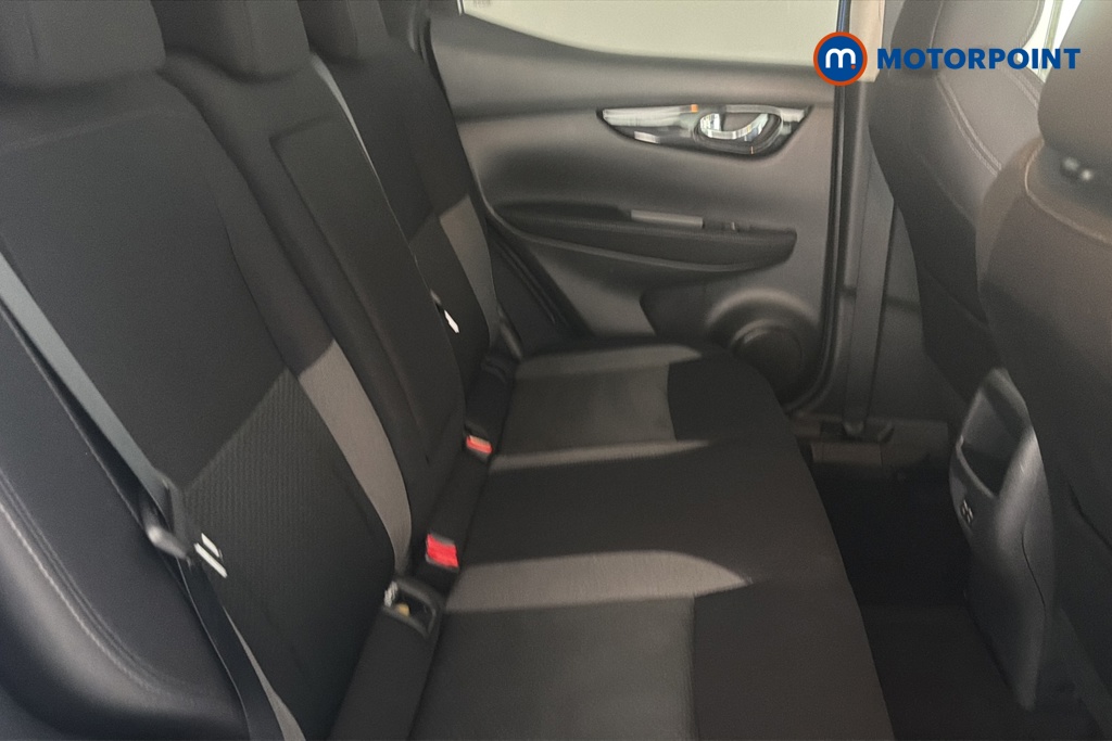 Nissan Qashqai N-Connecta Manual Petrol SUV - Stock Number (1653949) - 25th supplementary image