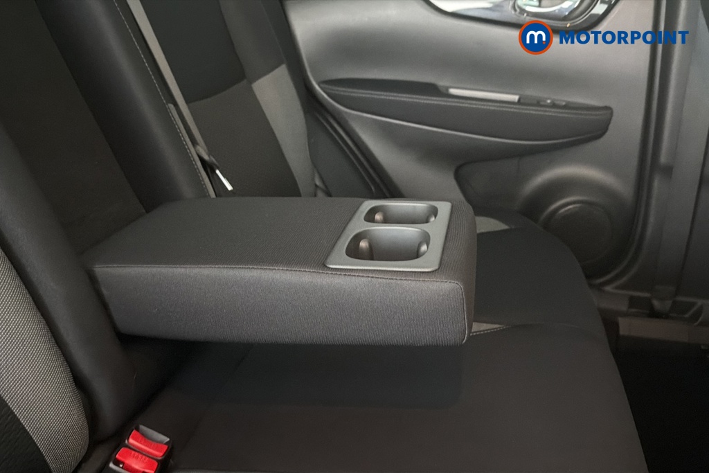 Nissan Qashqai N-Connecta Manual Petrol SUV - Stock Number (1653949) - 26th supplementary image