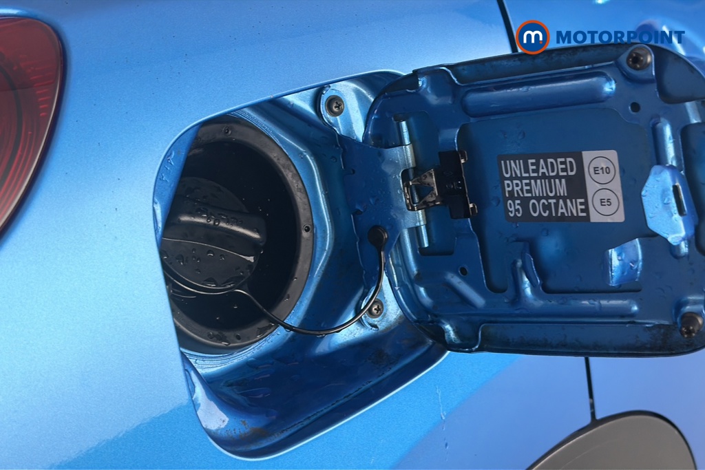 Nissan Qashqai N-Connecta Manual Petrol SUV - Stock Number (1653949) - 41st supplementary image