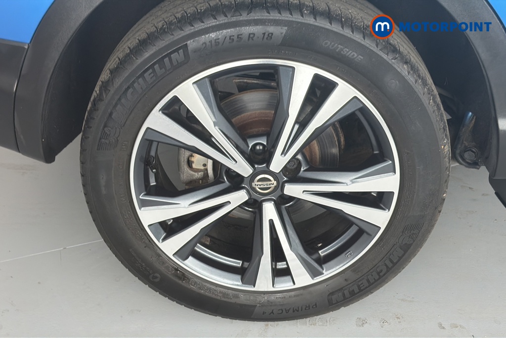 Nissan Qashqai N-Connecta Manual Petrol SUV - Stock Number (1653949) - 46th supplementary image