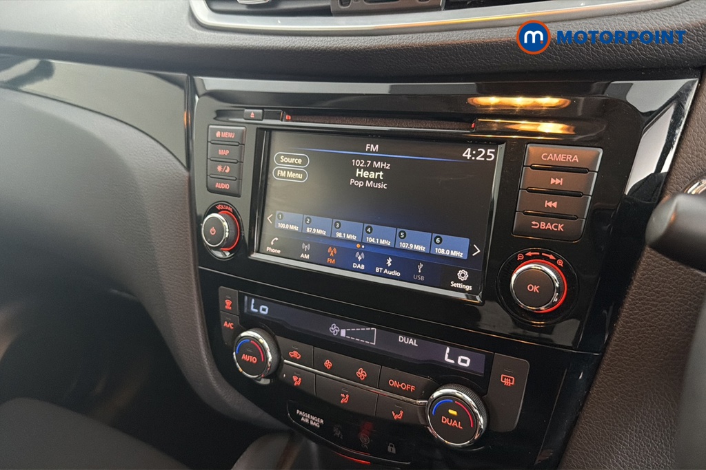 Nissan Qashqai N-Connecta Manual Petrol SUV - Stock Number (1653950) - 8th supplementary image