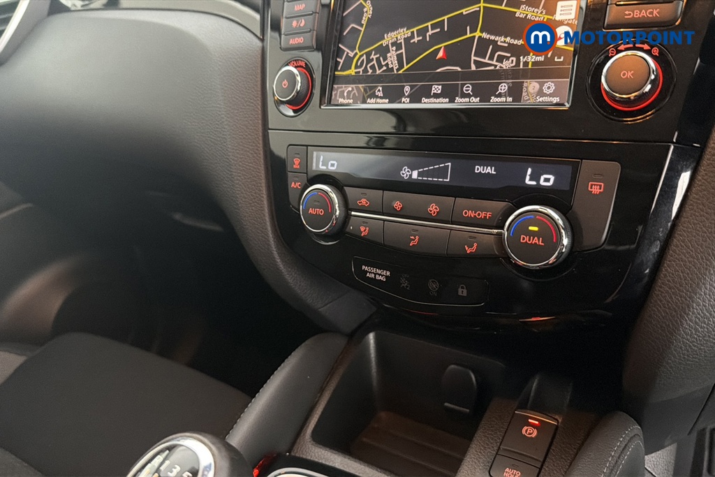 Nissan Qashqai N-Connecta Manual Petrol SUV - Stock Number (1653950) - 12th supplementary image