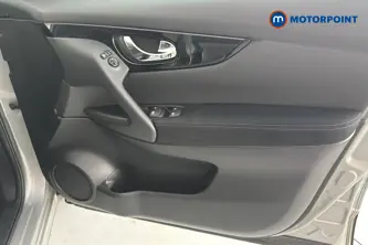 Nissan Qashqai N-Connecta Manual Petrol SUV - Stock Number (1653950) - 18th supplementary image