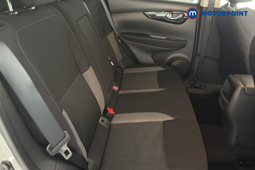 Nissan Qashqai N-Connecta Manual Petrol SUV - Stock Number (1653950) - 25th supplementary image