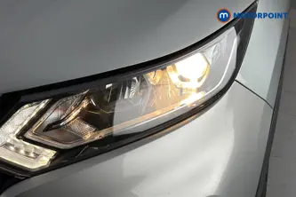 Nissan Qashqai N-Connecta Manual Petrol SUV - Stock Number (1653950) - 42nd supplementary image