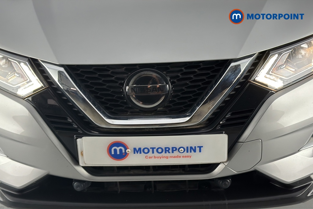Nissan Qashqai N-Connecta Manual Petrol SUV - Stock Number (1653950) - 43rd supplementary image