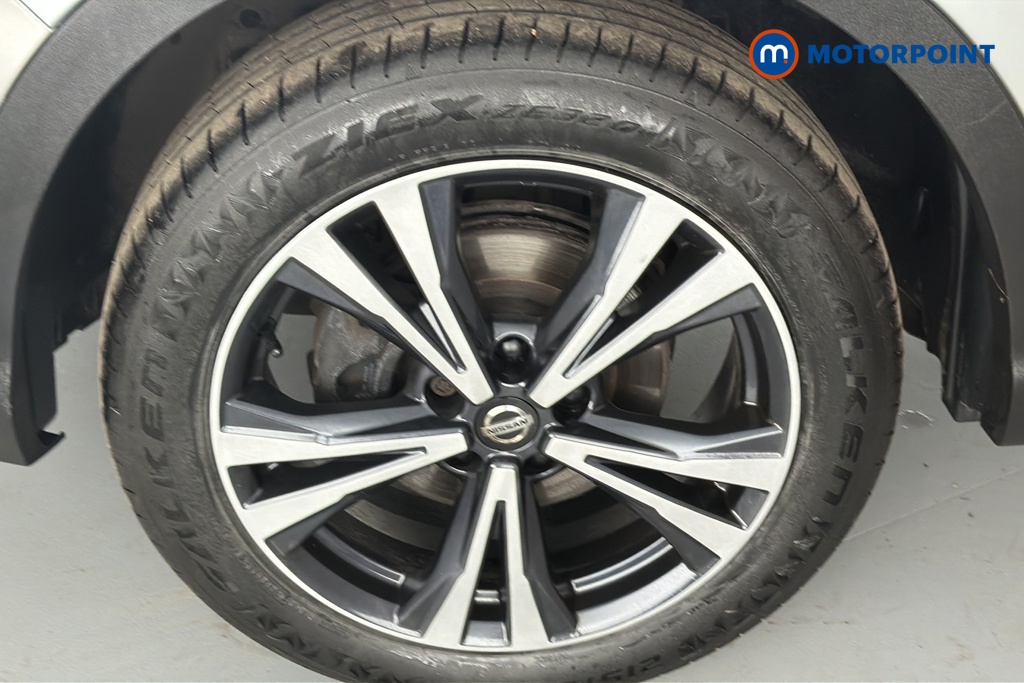 Nissan Qashqai N-Connecta Manual Petrol SUV - Stock Number (1653950) - 44th supplementary image