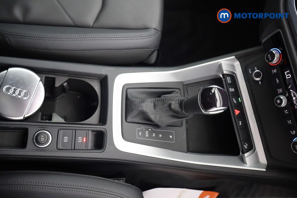 Audi Q3 Technik Automatic Petrol Plug-In Hybrid SUV - Stock Number (1654057) - 13th supplementary image