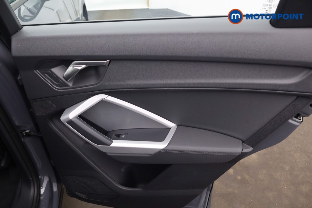 Audi Q3 Technik Automatic Petrol Plug-In Hybrid SUV - Stock Number (1654057) - 17th supplementary image
