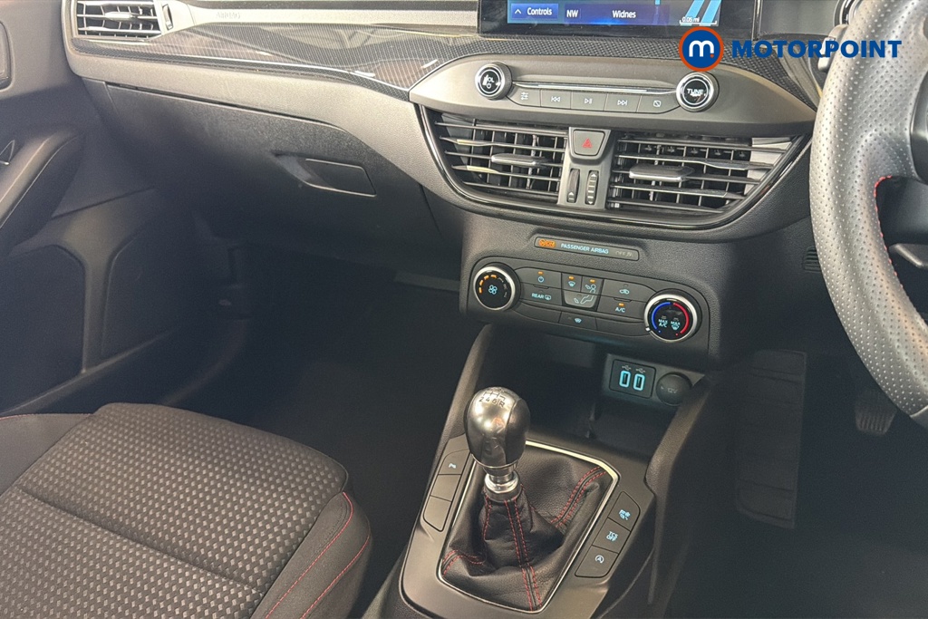 Ford Focus St-Line Edition Manual Petrol Hatchback - Stock Number (1654577) - 15th supplementary image