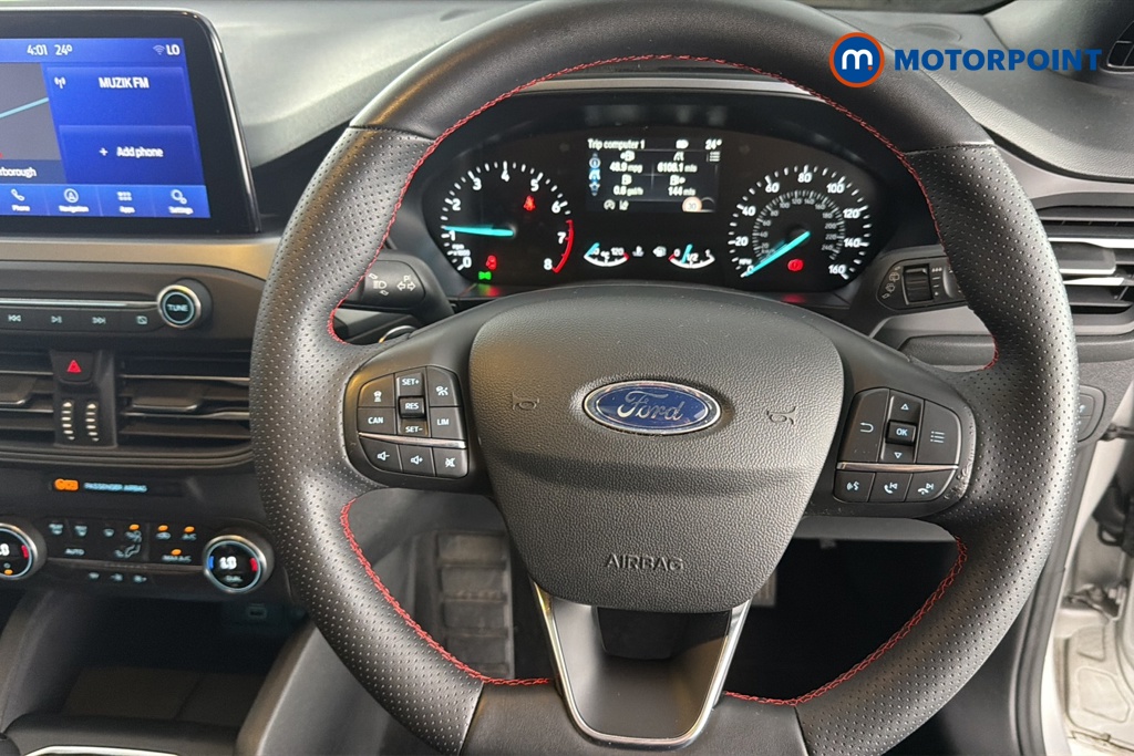 Ford Focus St-Line Style Manual Petrol Hatchback - Stock Number (1654838) - 2nd supplementary image