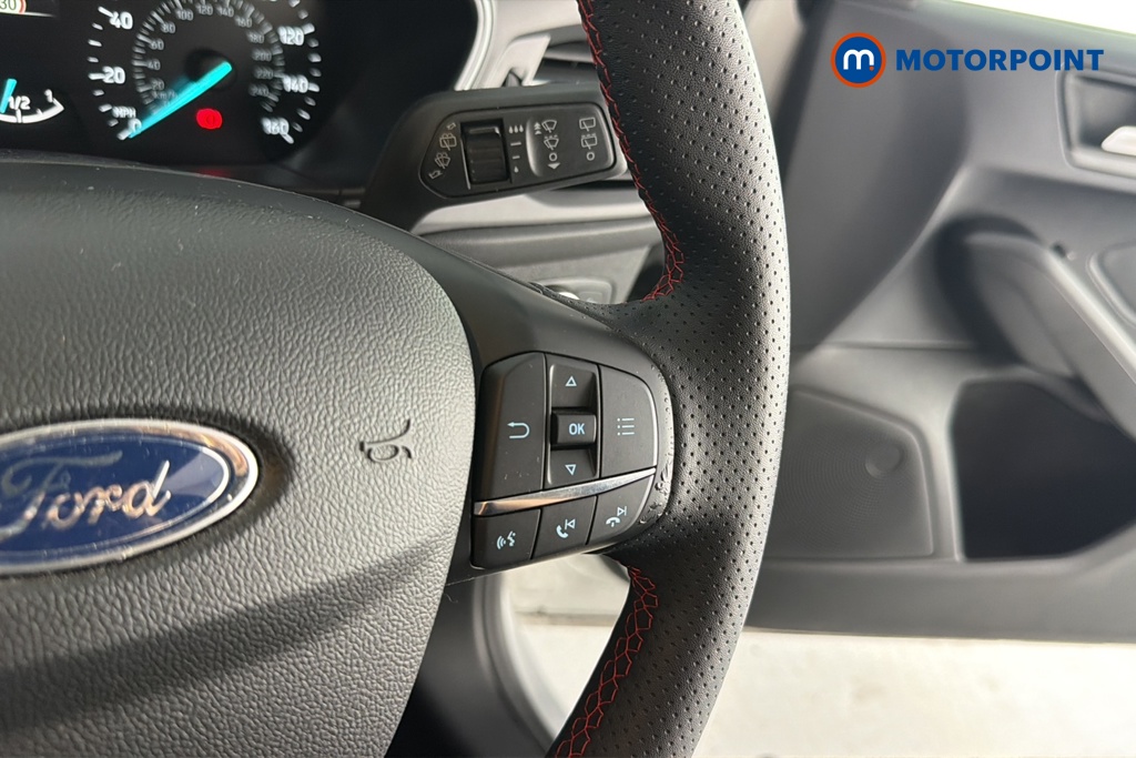 Ford Focus St-Line Style Manual Petrol Hatchback - Stock Number (1654838) - 3rd supplementary image