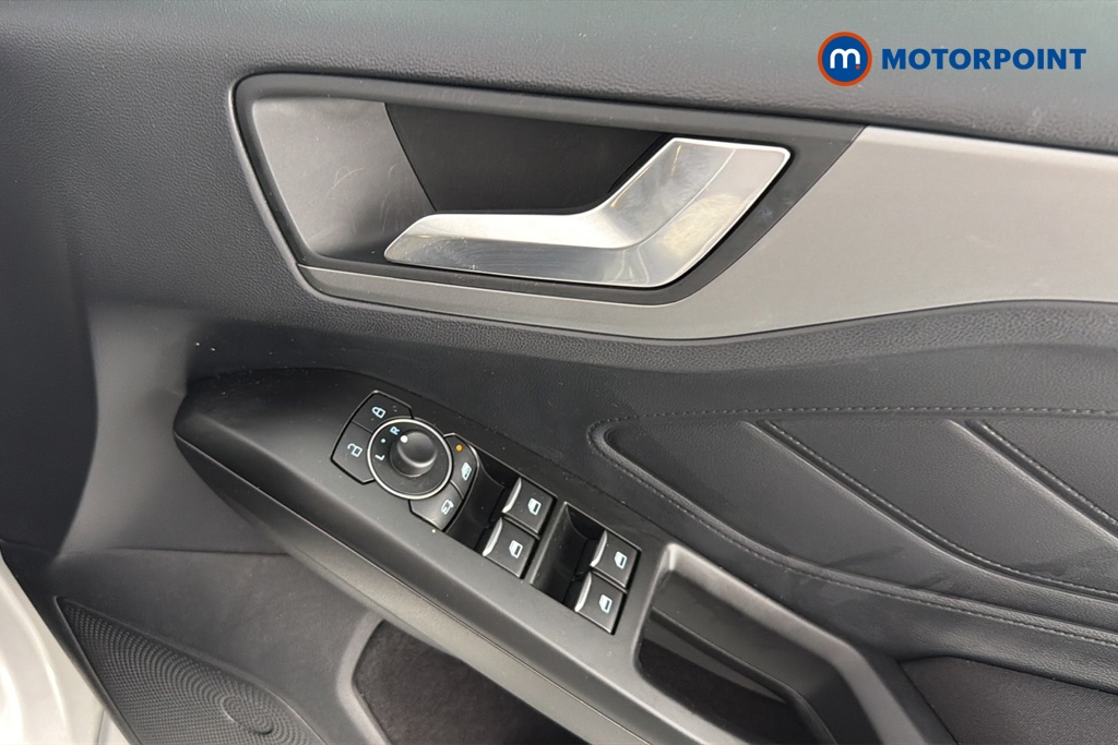 Ford Focus St-Line Style Manual Petrol Hatchback - Stock Number (1654838) - 19th supplementary image