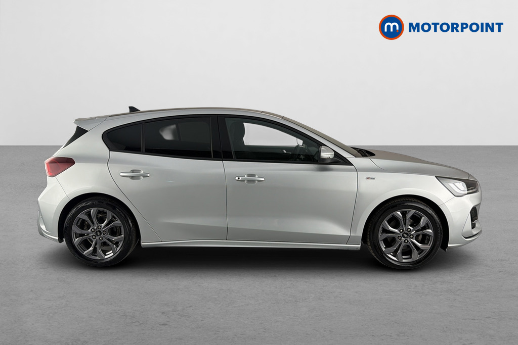 Ford Focus St-Line Style Manual Petrol Hatchback - Stock Number (1654838) - Passenger side