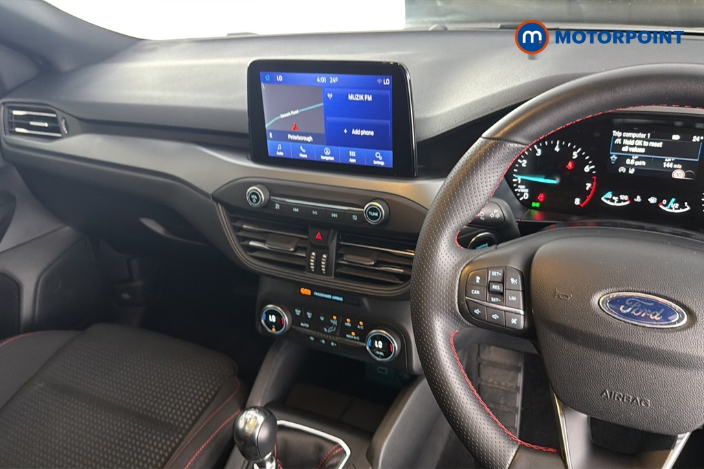 Ford Focus St-Line Style Manual Petrol Hatchback - Stock Number (1654838) - 1st supplementary image